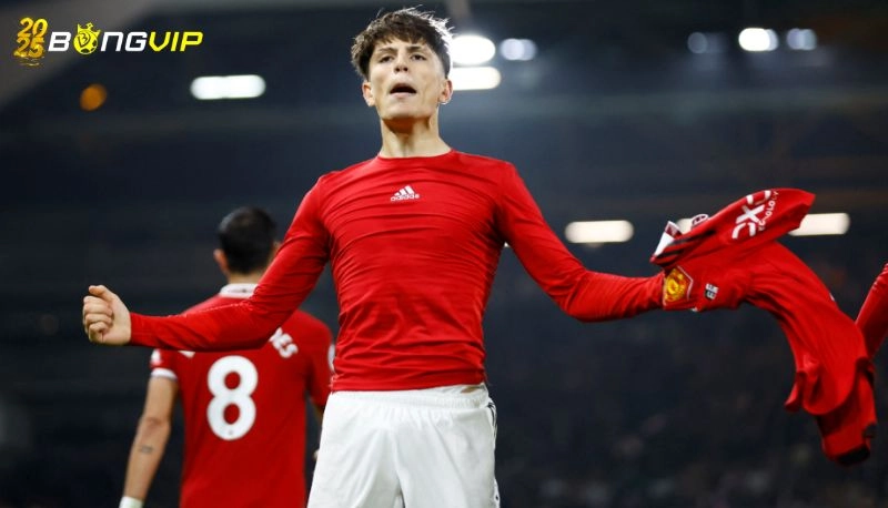 PSG mua tiền đạo 72 triệu USD Phi vụ PSG mua tiền đạo 72 triệu USD đã thành