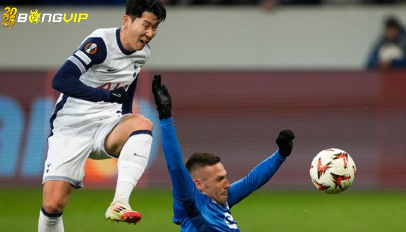 Son Heung-min lập cú đúp cho Tottenham Son Heung-min lập cú đúp cho Tottenham