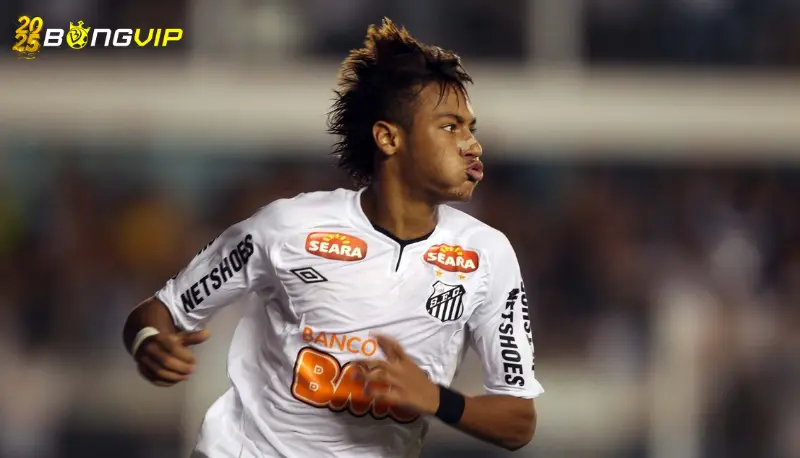 Neymar ghi bàn đầu tiên sau 503 ngày Khoảnh khắc bùng nổ khi Neymar ghi bàn đầu tiên sau 503 ngày