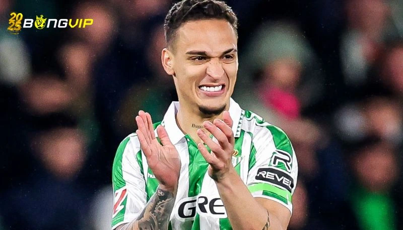 Antony tỏa sáng trận đầu sau khi rời Man Utd Phong độ ấn tượng của Antony trong trận đấu đầu tiên