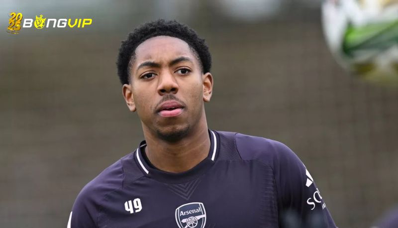 Lewis-Skelly và cá tính siêu sao ở tuổi 18 Lewis-Skelly và cá tính siêu sao ở tuổi 18