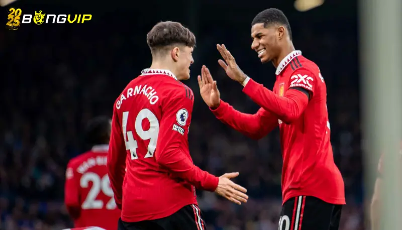Man Utd tập ngay sau trận thắng Leicester Buổi Man Utd tập ngay sau trận thắng Leicester sau trận đấu - Phục hồi và chiến thuật