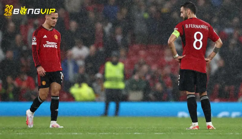 Scholes lo Man Utd xuống hạng mùa tới Scholes lo Man Utd xuống hạng mùa tới - Đội bóng đang khủng hoảng như thế nào?