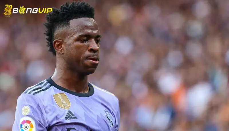 Vinicius móc mỉa CĐV Man City Người hâm mộ Real Madrid phấn khích khi Vinicius móc mỉa CĐV Man City
