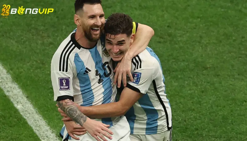 Alvarez: 'Có Messi, Argentina sẽ ghi thêm 3 bàn vào lưới Brazil' Tầm quan trọng của Messi với đội tuyển Argentina - Alvarez: 'Có Messi, Argentina sẽ ghi thêm 3 bàn vào lưới Brazil'