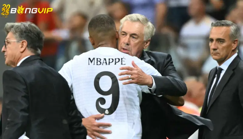 Ancelotti: 'Mbappe có thể thành huyền thoại Real như Ronaldo' Khát khao và cơ hội trong tương lai - Ancelotti: 'Mbappe có thể thành huyền thoại Real như Ronaldo'