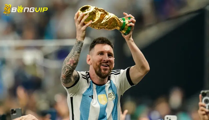 Messi: 'Chúa đã ban cho tôi tất cả' Những đỉnh cao chói lọi - Messi: 'Chúa đã ban cho tôi tất cả'